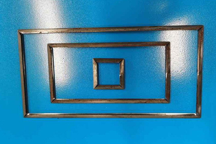 网片包边机辊压成型样品组装(zhuāng)