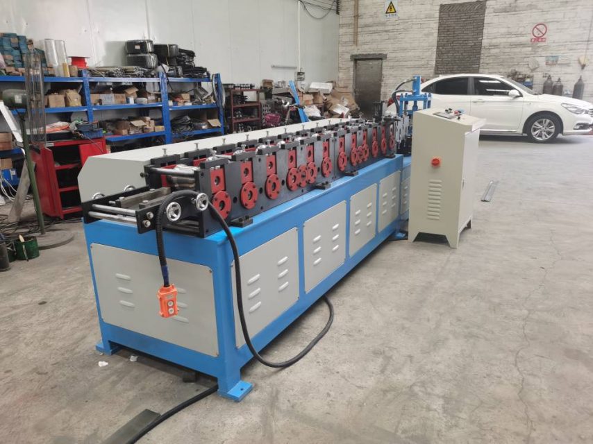 置物(wù)架边框冷弯成型机成型模块